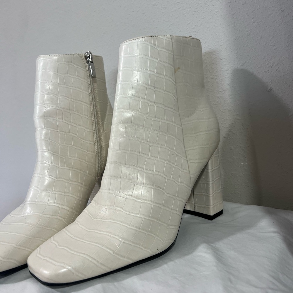 Marc Fisher All-White Snake-Embossed Ankle Booties – Size 7.5